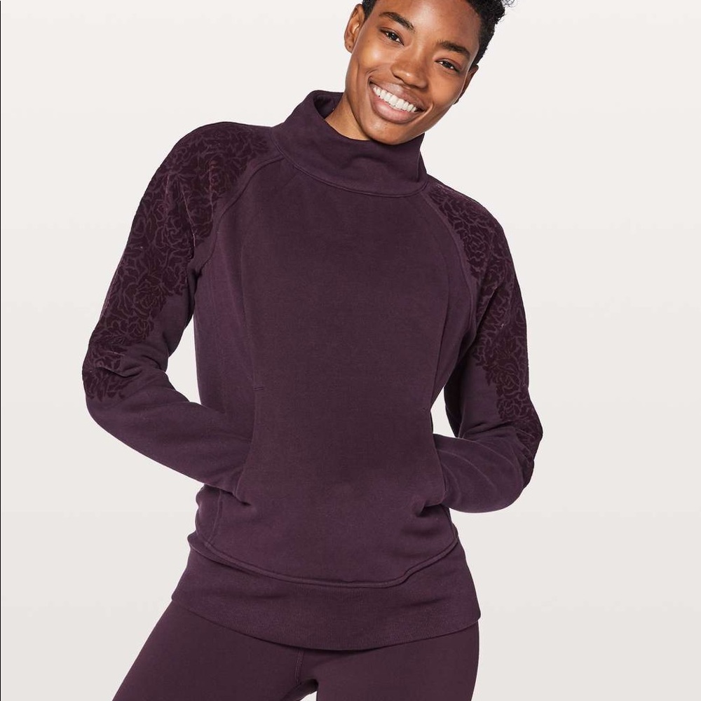 Floral flock pullover in black cherry